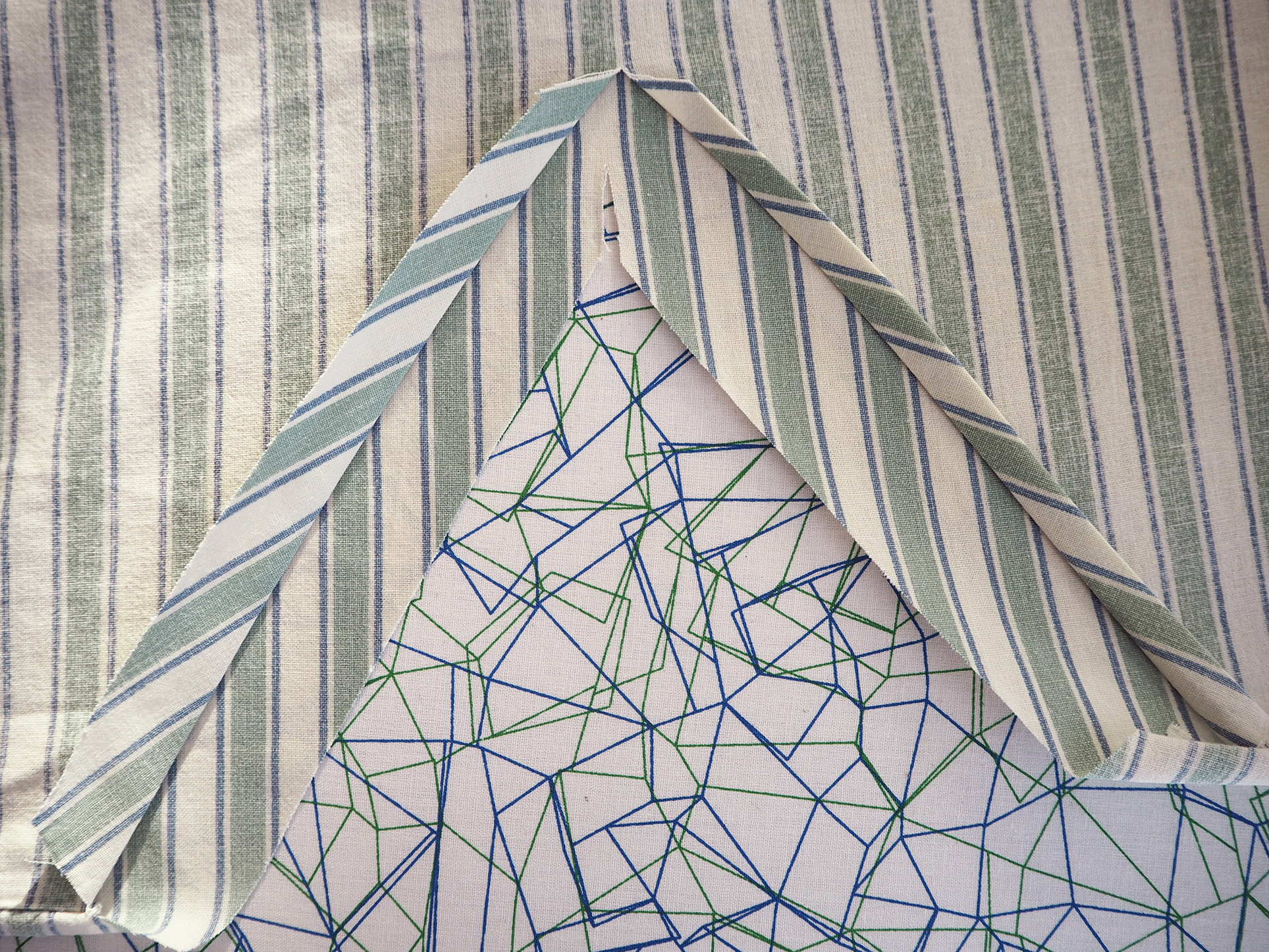 Neckline folds for Lakanana dress