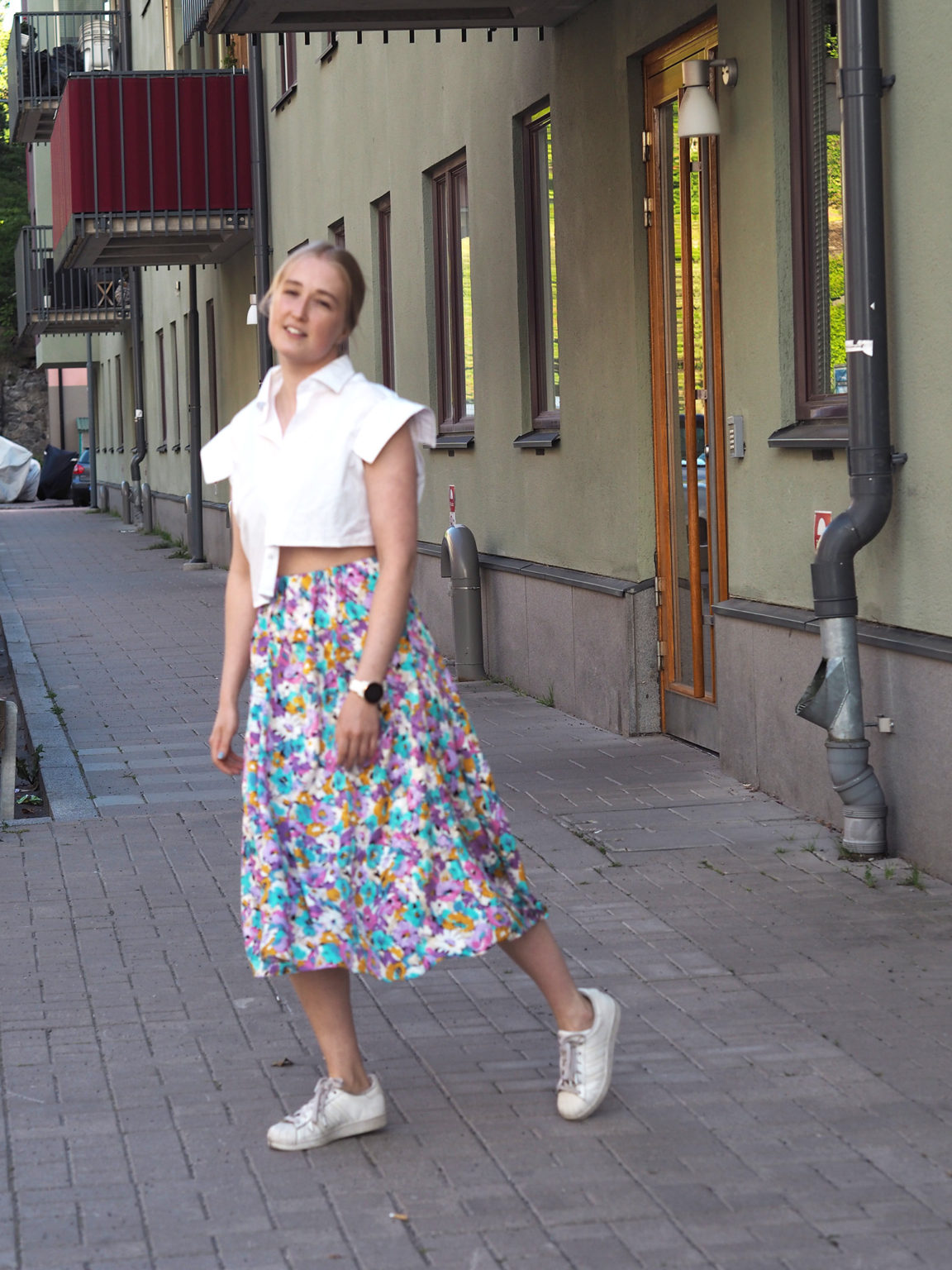 Flower skirt outfit